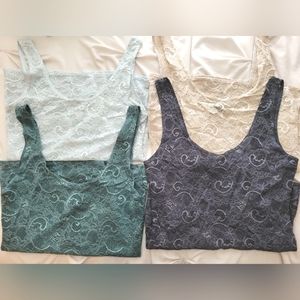 Bundle of Talula (aritizia) lace tank tops sz M